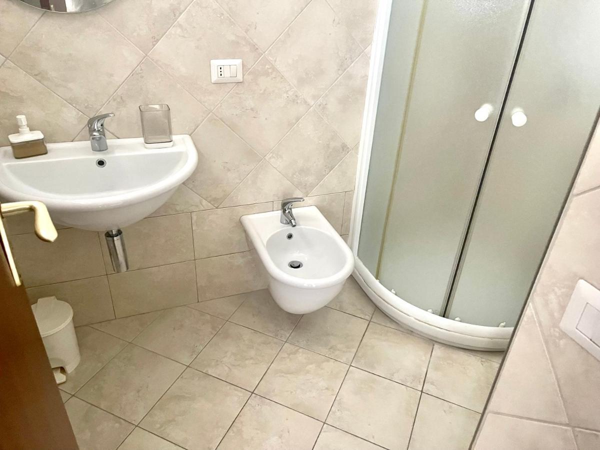 Castello Aragonese Suites Таранто Екстериор снимка